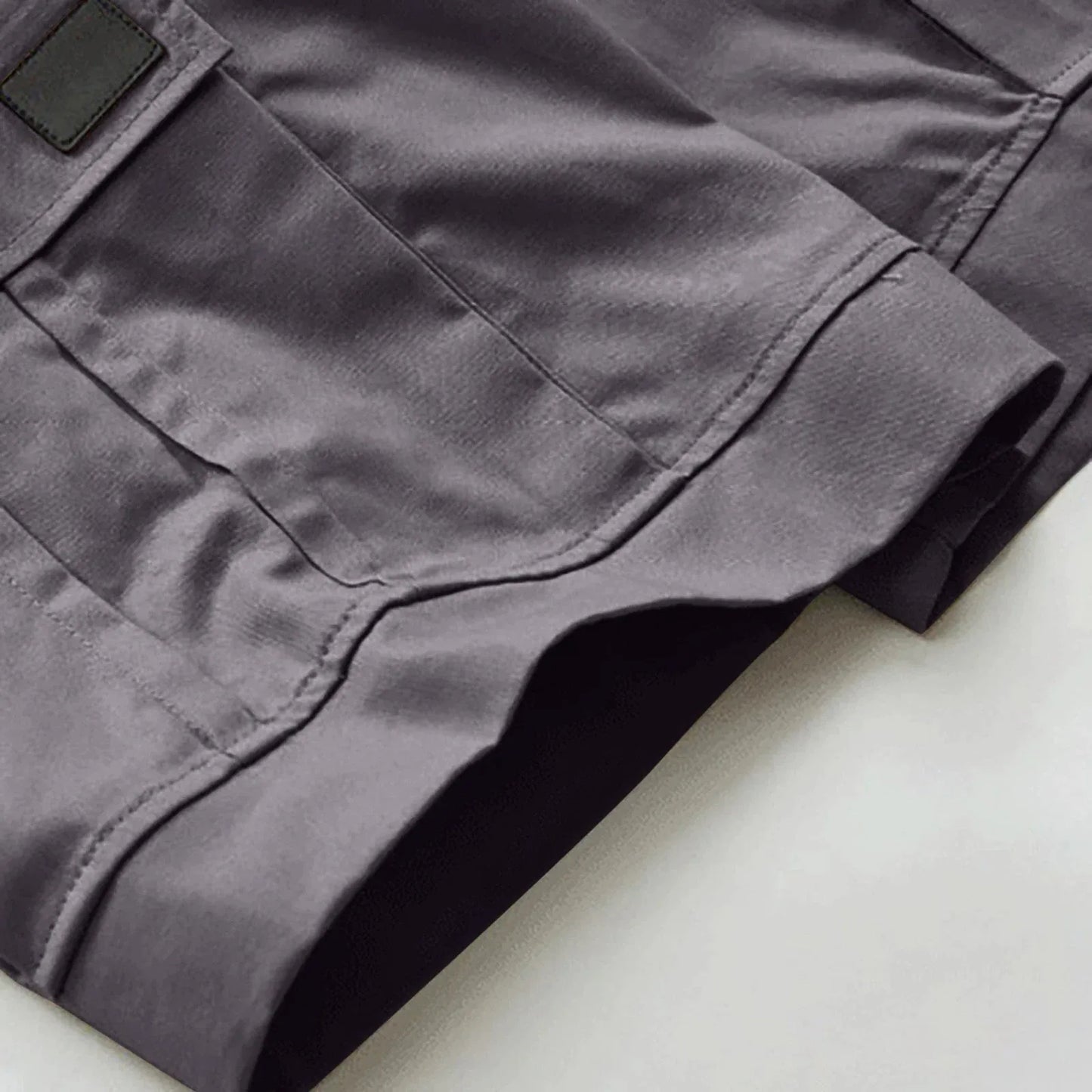 Men's Casual Cargo Shorts with Elastic Waist and Multiple Pockets for Active Summer Wear