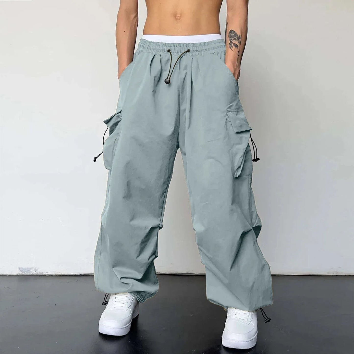 Oversized Carga Parachute Pants