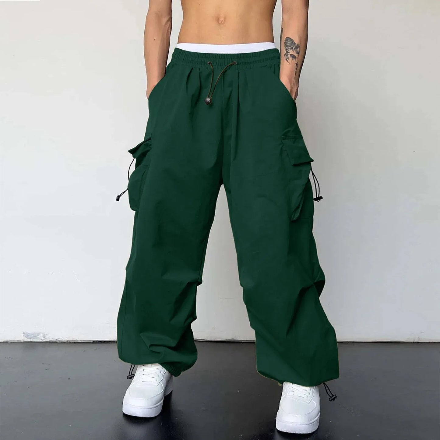 Oversized Carga Parachute Pants
