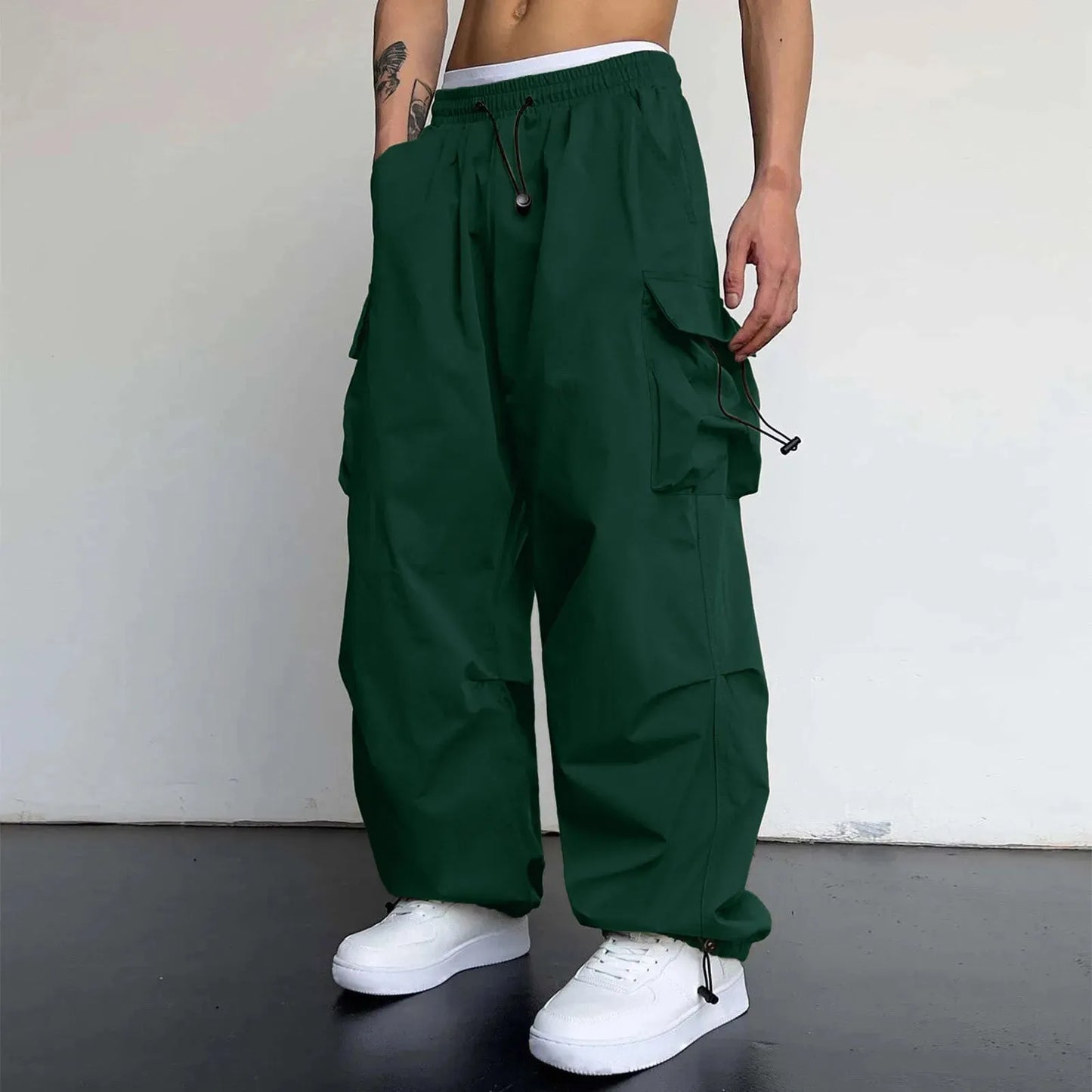 Oversized Carga Parachute Pants