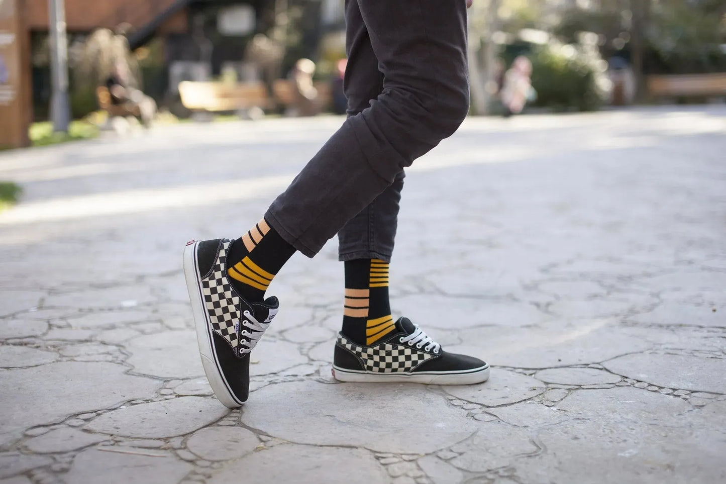 Retro Orange Stripe Socks - Pylnam