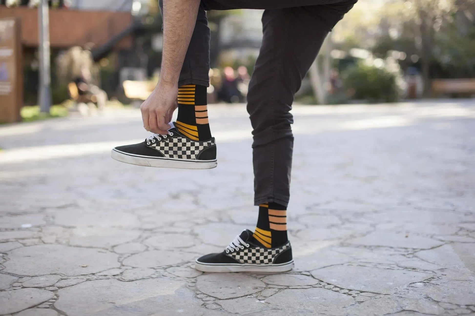 Retro Orange Stripe Socks - Pylnam