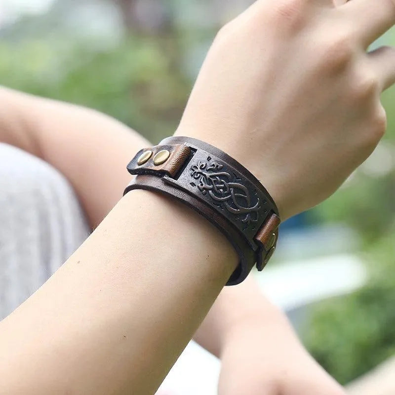 Timeless Elegance Leather Cuff Bracelet - Pylnam